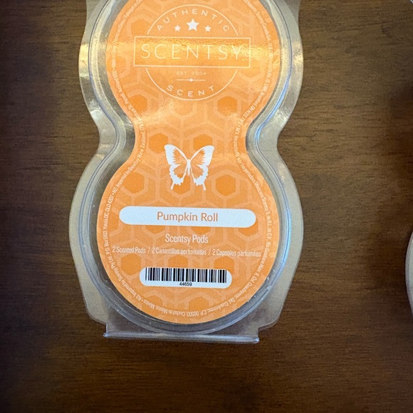 Scentsy  Scent Pods Bundle - One Unused Per Pack - Picture 2 of 6